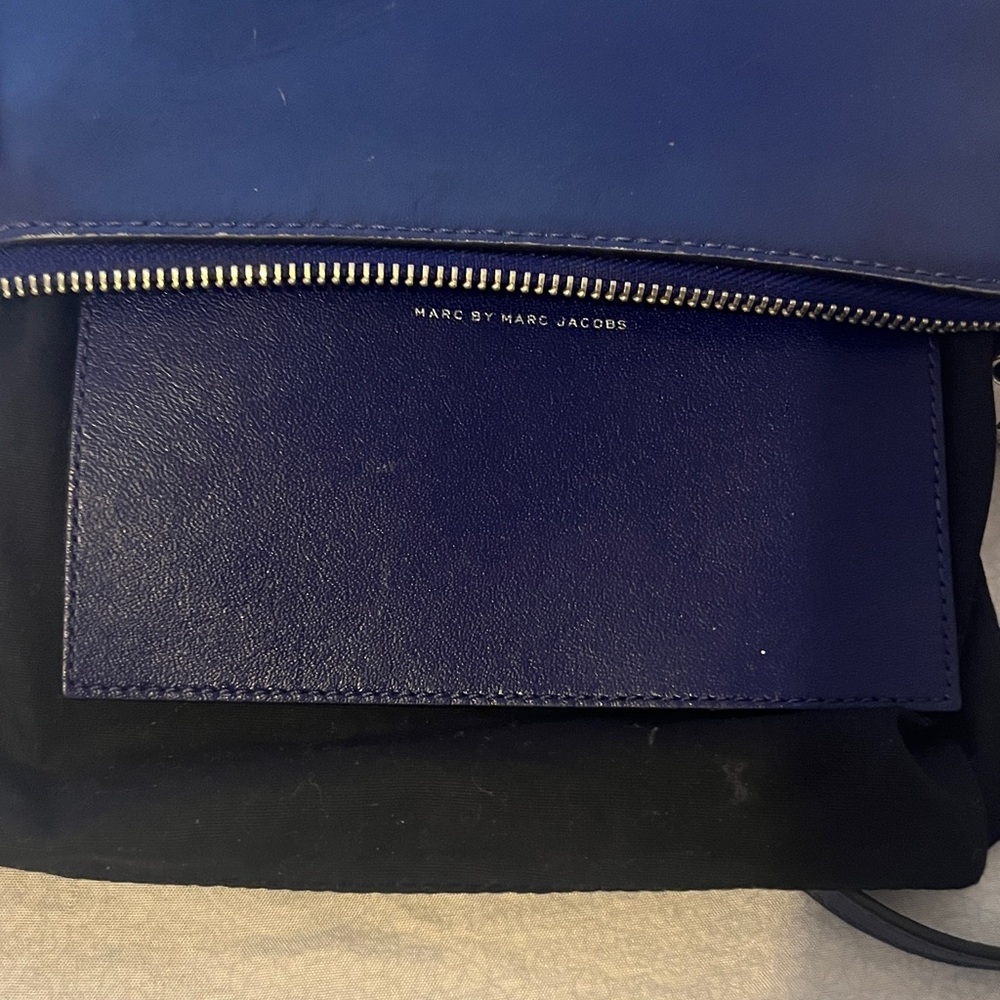 Marc Jacobs Deep Blue Crossbody Bag - Picture 9 of 15